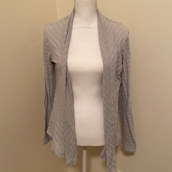 Banana Republic Sweaters - Banana Republic Lt Grey Cardigan